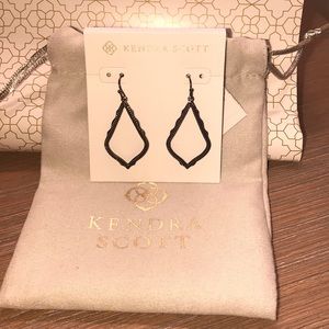Kendra Scott Sophia earrings